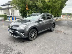 Grå Begagnad 2016 Toyota RAV4 Active SUV | 177 000 kr (Bra pris)