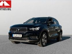 Svart Begagnad 2021 Volvo XC40 Momentum SUV | 305 900 kr (Bra pris)