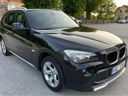 Svart Begagnad 2011 BMW X1 SUV | 69 000 kr (Marknadspris)