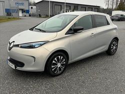 Grå Begagnad 2018 Renault Zoe Halvkombi | 68 500 kr (Superpris)