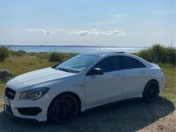 Vit Begagnad 2015 Mercedes CLA45 AMG AMG Sportkupé | 310 000 kr (Marknadspris)