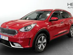 Röd (red) Begagnad 2017 Kia Niro Comfort SUV | 169 800 kr (Marknadspris)
