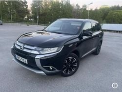 Svart Begagnad 2017 Mitsubishi Outlander SUV | 149 000 kr (Superpris)