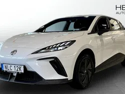 Vit (white) Begagnad 2023 MG MG4 EV Halvkombi | 254 900 kr