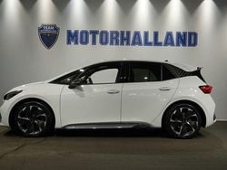 Vit Begagnad 2023 Cupra Born e-Boost Halvkombi | 264 900 kr (Marknadspris)