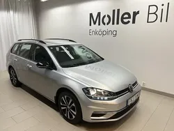 Silver (reflex silver metallic) Begagnad 2019 VW Golf VII Sedan | 104 900 kr (Bra pris)