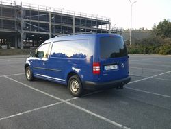 Blå Begagnad 2014 VW Caddy Maxi Minibuss | 74 900 kr (Marknadspris)