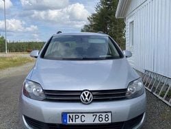 Silver Begagnad 2010 VW Golf Plus Cross Minibuss | 45 000 kr (Marknadspris)