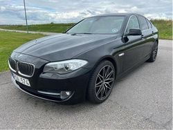 Svart Begagnad 2013 BMW 520 Comfort Edition Sedan | 92 000 kr (Bra pris)