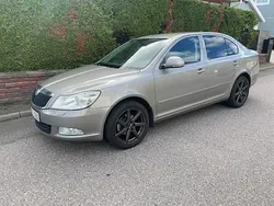 Brun Begagnad 2012 Skoda Octavia Elegance Halvkombi | 39 000 kr (Bra pris)