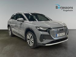 Grå Begagnad 2022 Audi Q4 e-tron Proline SUV | 479 000 kr