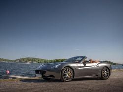 Grå Begagnad 2010 Ferrari California Cab | 1 099 000 kr