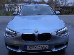 Blå Begagnad 2014 BMW 118 M Sport Halvkombi | 110 000 kr (Marknadspris)