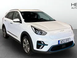 Vit (white) Begagnad 2022 Kia e-Niro Advance SUV | 259 900 kr (Bra pris)