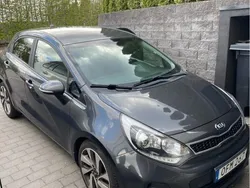 Grå Begagnad 2016 Kia Rio Halvkombi | 60 000 kr (Bra pris)