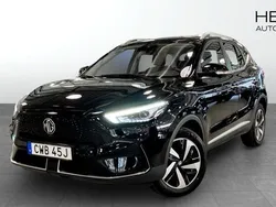 Svart (black) Begagnad 2021 MG ZS Luxury Sedan | 244 900 kr (Superpris)