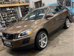 Brun Begagnad 2011 Volvo XC60 Momentum SUV | 79 900 kr