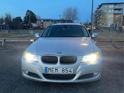 Grå Begagnad 2012 BMW 318 Kombi | 80 000 kr (Lite dyr)
