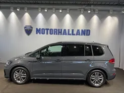 Grå Ny 2025 VW Touran R-line Edition Minibuss | 468 600 kr