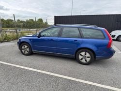 Blå Begagnad 2009 Volvo V50 Kinetic Kombi | 42 000 kr (Bra pris)