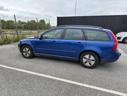 Blå Begagnad 2009 Volvo V50 Kinetic Kombi | 46 000 kr (Marknadspris)
