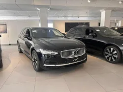 Svart Ny 2024 Volvo V90 Core Kombi | 519 000 kr (Bra pris)