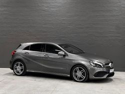 Grå Begagnad 2018 Mercedes A180 Style Halvkombi | 179 900 kr (Marknadspris)