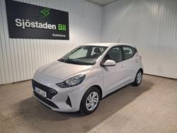 Grå Ny 2024 Hyundai i10 Halvkombi | 179 900 kr (Marknadspris)