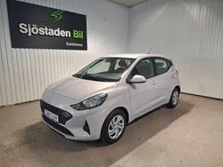 Grå Ny 2024 Hyundai i10 Halvkombi | 179 900 kr (Marknadspris)