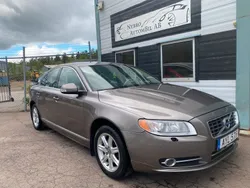 Grå Begagnad 2006 Volvo S80 Momentum Sedan | 59 900 kr (Marknadspris)