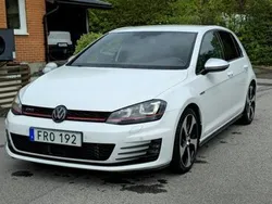Vit Begagnad 2014 VW Golf VII GTI Halvkombi | 154 900 kr (Marknadspris)