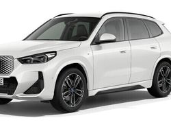 Vit (mineral white) Ny 2025 BMW iX1 Comfort Edition SUV | 594 300 kr (Lite dyr)