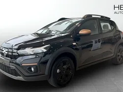 Svart (black) Ny 2025 Dacia Sandero Extreme Halvkombi | 256 200 kr (Marknadspris)