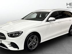 Vit Begagnad 2023 Mercedes E220 AMG Kombi | 419 900 kr (Marknadspris)
