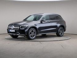 Grå (s) Begagnad 2021 Mercedes GLC300e AMG line SUV | 385 000 kr (Marknadspris)