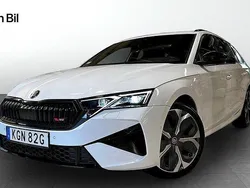 Vit Ny 2025 Skoda Octavia RS Kombi | 562 900 kr