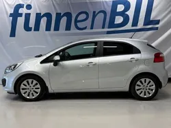 Grå Begagnad 2014 Kia Rio Halvkombi | 79 500 kr (Superpris)