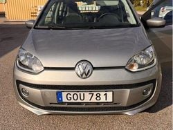 Silver Begagnad 2016 VW up! high up! Halvkombi | 72 000 kr (Marknadspris)