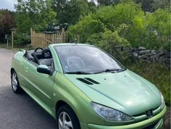 Grön Begagnad 2004 Peugeot 206 CC Cab | 19 000 kr (Bra pris)