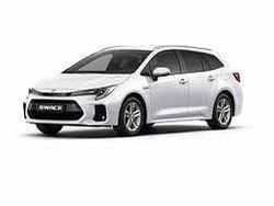 Vit (vitmetallic) Begagnad 2024 Suzuki Swace Kombi | 328 800 kr (Dyr)