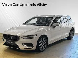 Vit Begagnad 2022 Volvo V60 Inscription Kombi | 354 900 kr (Bra pris)