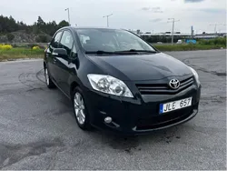 Blå Begagnad 2012 Toyota Auris Halvkombi | 80 000 kr (Marknadspris)