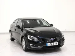 Svart Begagnad 2014 Volvo S60 Momentum Sedan | 139 900 kr