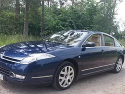 Blå Begagnad 2007 Citroën C6 Sedan | 90 000 kr