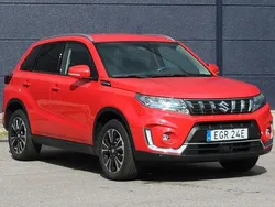 Röd Begagnad 2023 Suzuki Vitara SUV | 299 500 kr (Lite dyr)