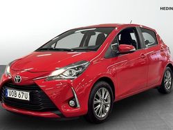 Röd (red) Begagnad 2019 Toyota Yaris Halvkombi | 124 900 kr (Marknadspris)