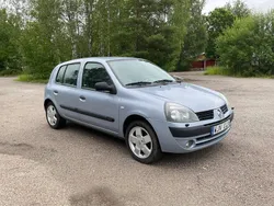 Grå Begagnad 2004 Renault Clio R.S. Halvkombi | 27 000 kr (Marknadspris)