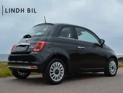 Svart (cinema black metallic) Begagnad 2022 Fiat 500 Dolcevita Halvkombi | 129 900 kr (Marknadspris)