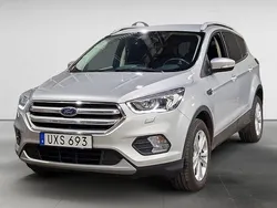 Grå Begagnad 2018 Ford Kuga Titanium SUV | 159 900 kr (Marknadspris)