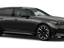 Grå Ny 2025 BMW 550e Comfort Edition Kombi | 1 092 200 kr (Marknadspris)